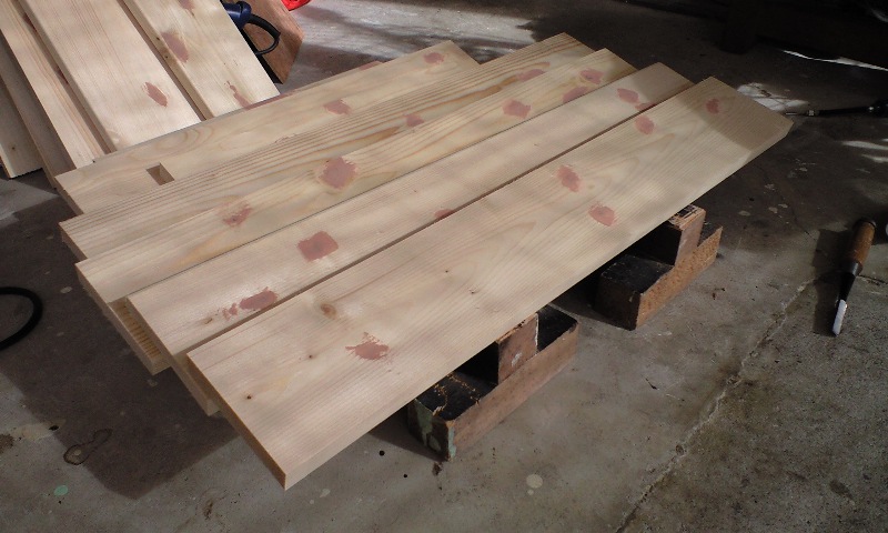 節穴埋めしてます。 handmade carpentry ayustyle