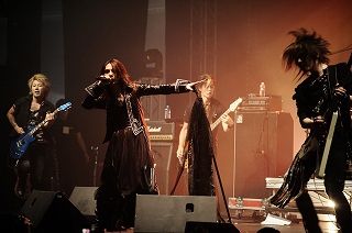 Aoi JAPAN EXPO LIVE速報!!_e0025035_14504079.jpg