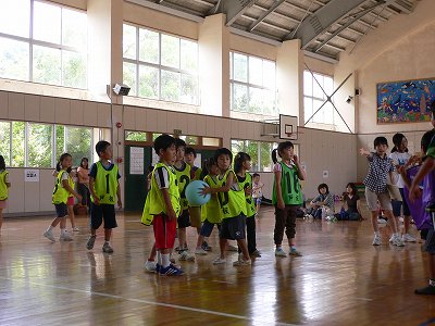 戸板少連通信　７月号②（低学年スポーツ大会）_b0114193_2126661.jpg