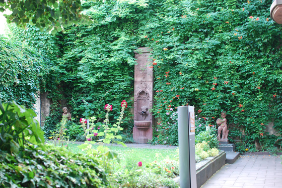 e0166398_1405442.jpg