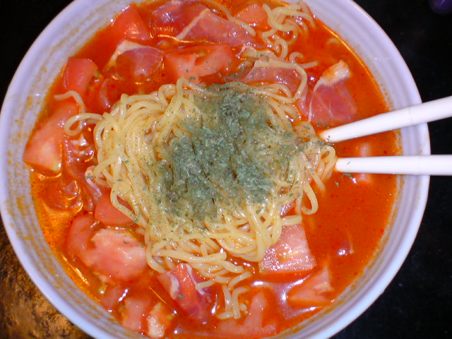 トマトラーメン_a0036233_21401480.jpg