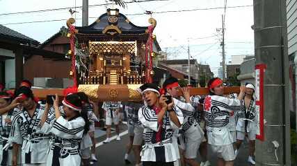 神輿 の担ぎ方 その1 寺西むつみ 公式ブログ 神輿 の担ぎ方 その1 寺西むつみ 公式ブログ