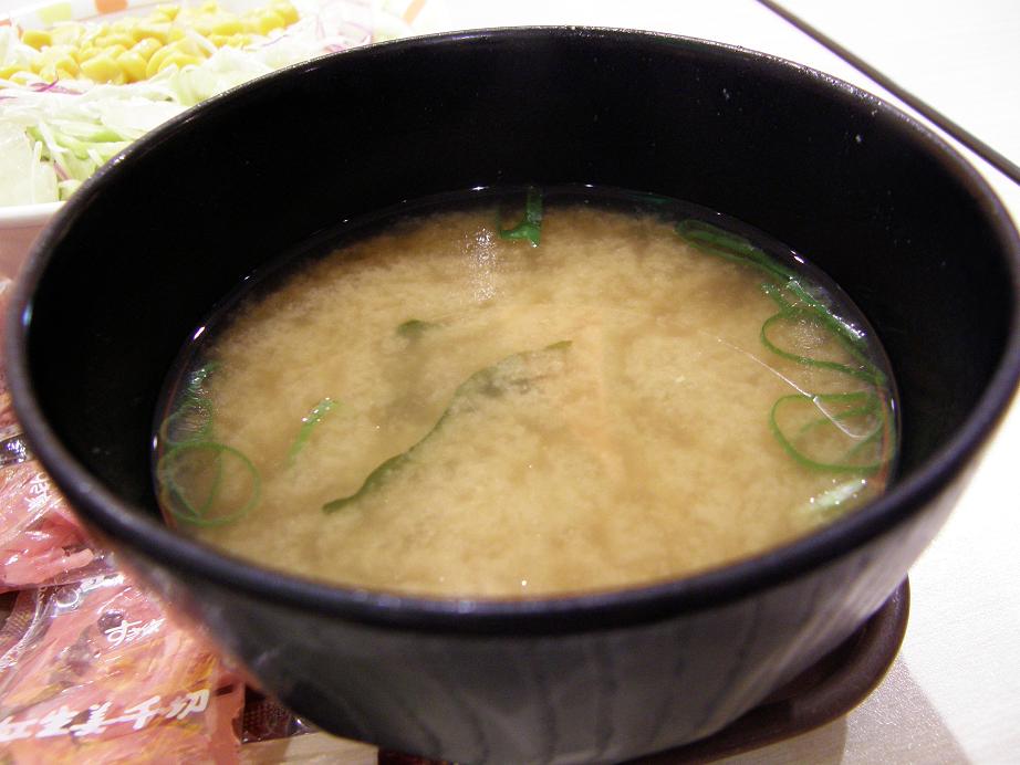 「すき家」の牛丼 ダイヤモンドシティ鶴見店_c0118393_11201091.jpg