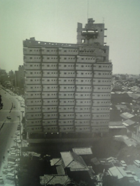 新建築社 渡邊洋治建築作品集 clairjoieprofessionnel.com