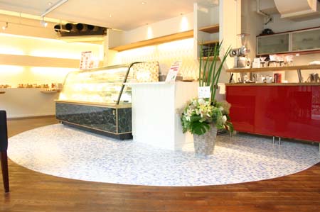 セカンドハウス銀閣寺店リニューアルオープン_e0074935_1143217.jpg
