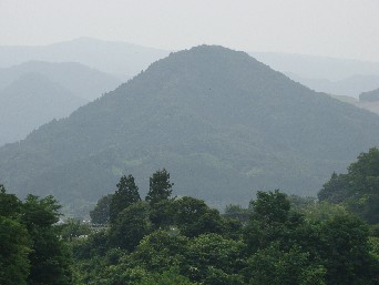 山形県上山市楢下・行燈立山（通称丸山）_e0108900_11335097.jpg