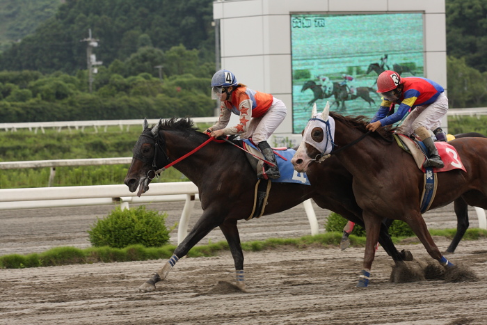 2009年7月12日（日） 高知競馬 7R A2_a0077663_1830292.jpg