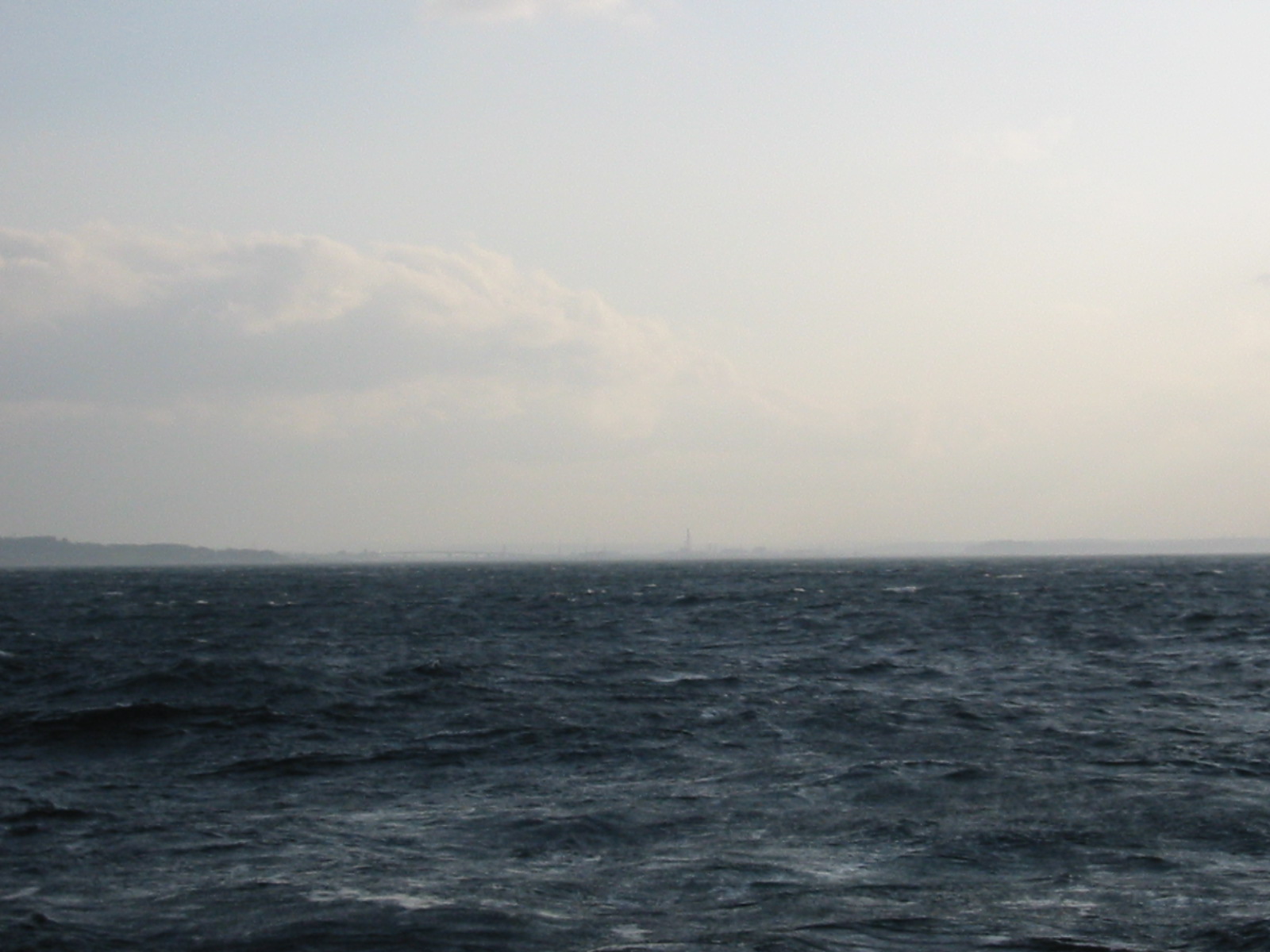 洋上からの風景_e0061467_0461390.jpg