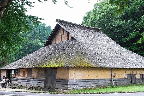もののけ姫の たたら 島根県 雲南市 lacle une deux trois もののけ姫の たたら 島根県 雲南市 lacle une deux trois