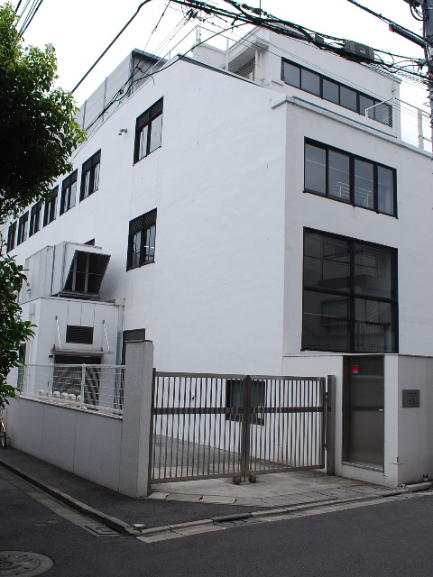 東京都港区立高輪台小学校(昭和モダン建築探訪)_f0142606_2144326.jpg