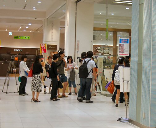 ロケ in 京成百貨店_a0136422_15401871.jpg
