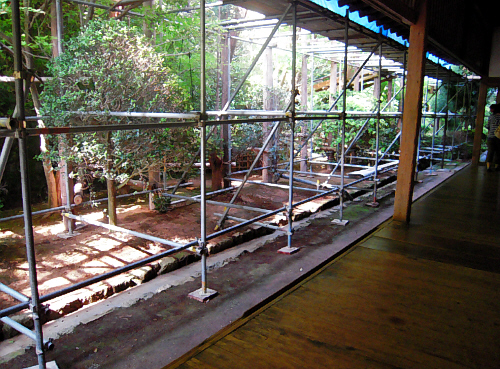 京都・美術館「えき」・竜安寺と、そして金閣寺_d0017632_1623167.jpg