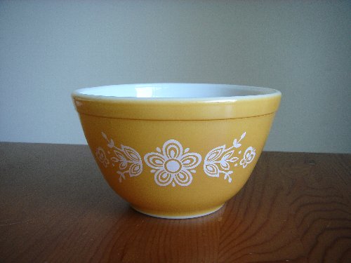 Pyrex　バタフライゴールド_b0181821_5105076.jpg