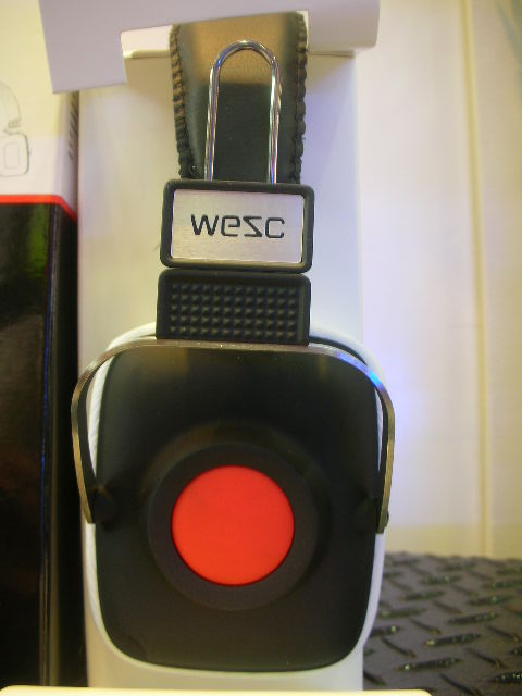 ☆【WeSC-HEADPHONE】最新作入荷☆_a0120533_1638399.jpg