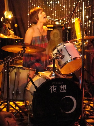 e0125762_0232396.jpg