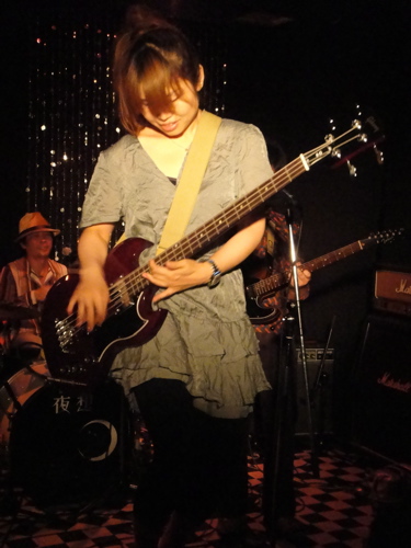 e0125762_04051.jpg