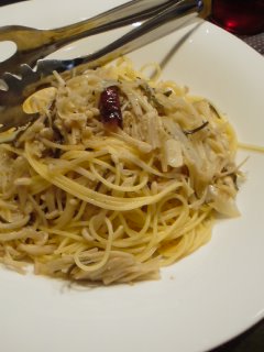 「ソケイヘルニア」と・・・塩昆布のペペロンチーノ。_f0177295_1002644.jpg
