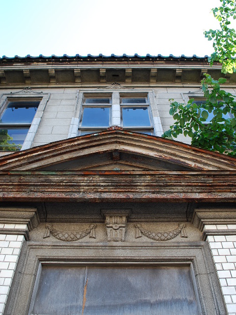 函館大町・電車通り沿いに建つ洋館(函館の建物案内)_f0142606_15243833.jpg