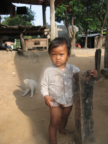 Child and Dog_f0055745_1720445.jpg