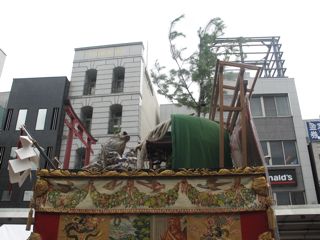 e0076349_023276.jpg