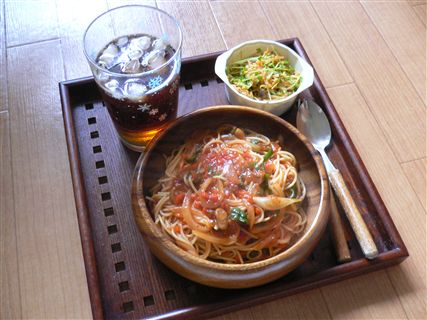 梅雨明け前の食卓。_f0001378_1861979.jpg