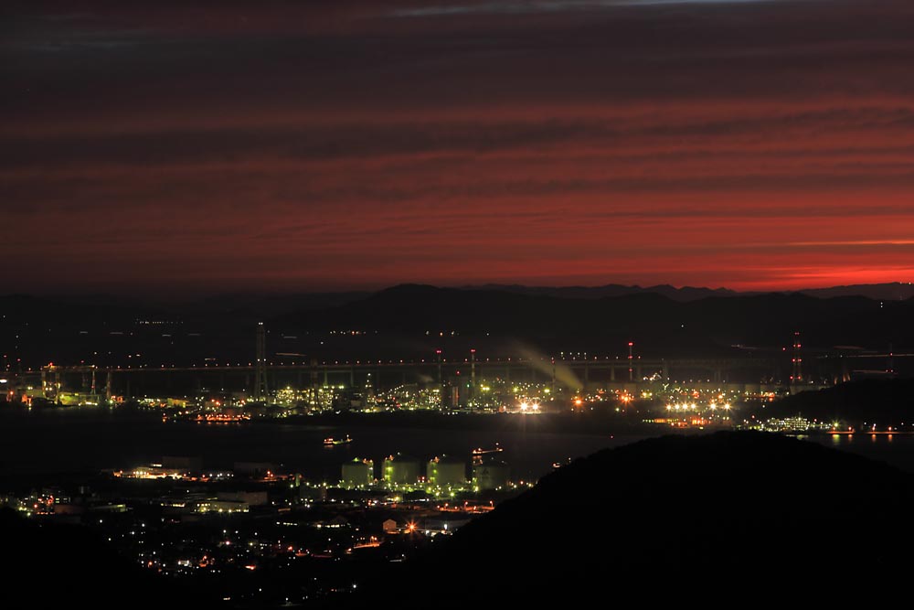 焼ける空と工場の夜景_c0120527_031471.jpg