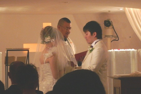 素晴らしい結婚式　！_c0038742_7323023.jpg