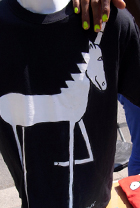 不思議なキャラクターのTシャツ_b0007805_8523018.jpg