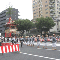 京都要庵歳時記「祇園祭情景」山鉾巡行（1）_d0033734_17292368.gif