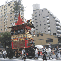 京都要庵歳時記「祇園祭情景」山鉾巡行（1）_d0033734_17295082.gif