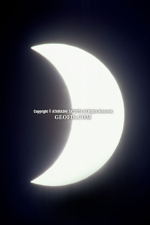 2009 日食 あなたは光の狭間に 月を 感じますか_b0007284_1355257.jpg