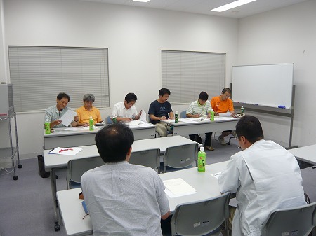 090721　21年度第１回二役委員長ﾌﾞﾛｯｸ委員会議_f0204999_0345784.jpg