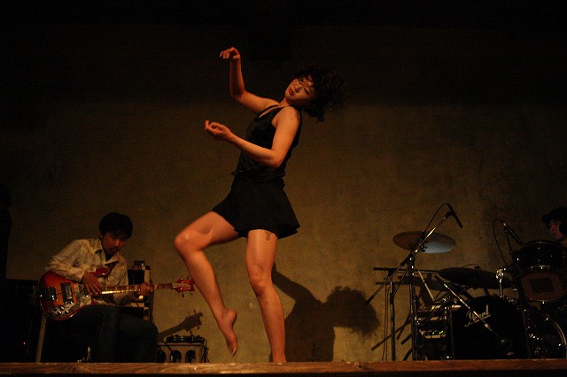 d0010052_01889.jpg