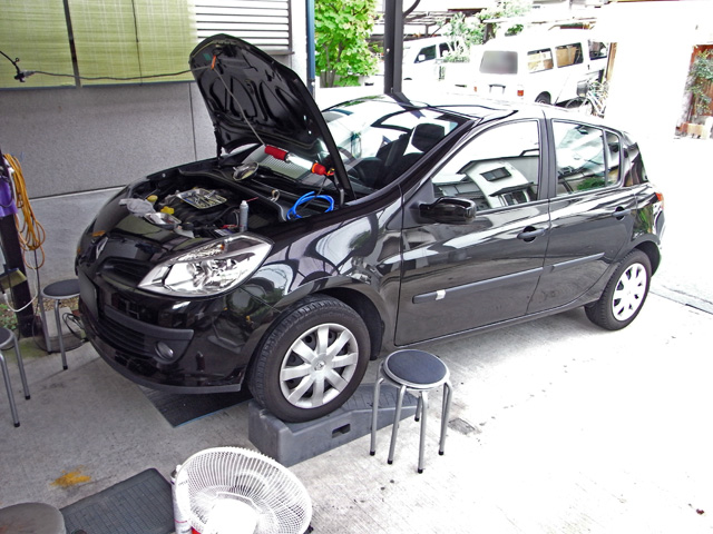 ルーテシア3 AT車 アーシング@日食_f0032891_735845.jpg
