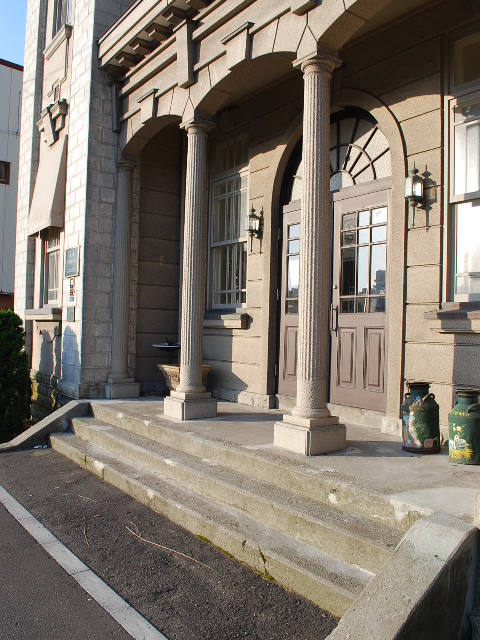 函館大手町ハウス(函館の建築再見)_f0142606_2347174.jpg
