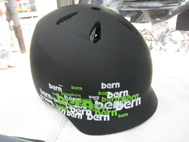 bernの取り扱いをはじめます_e0069415_14135053.jpg