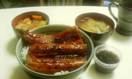 誘惑にまけて鰻を買ってしまった。_b0180288_19514240.jpg