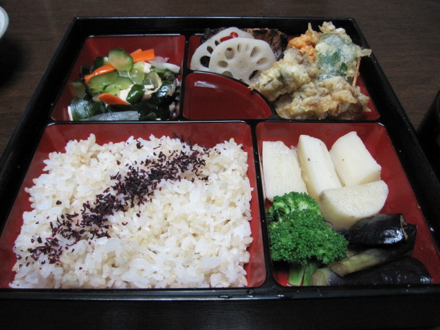 松花堂弁当2009-01_e0170734_15233421.jpg