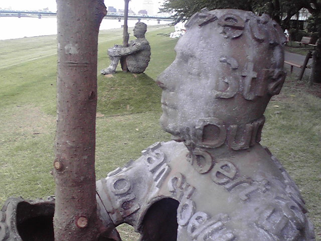 e0046190_28336.jpg