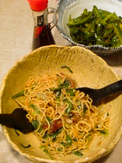 麺づくし・・・枝豆パスタと牛肉のオイスター焼きそば。_f0177295_10421877.jpg