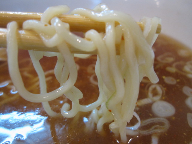 飛田給大勝軒の「味玉入り中華麺」¥800_b0042308_1223068.jpg