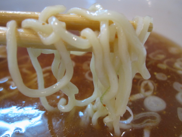 飛田給大勝軒の「味玉入り中華麺」￥800_b0042308_1223068.jpg