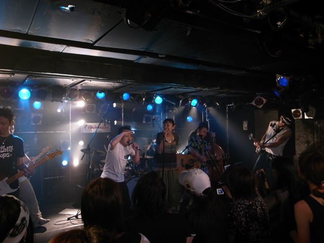 d0075828_12373521.jpg