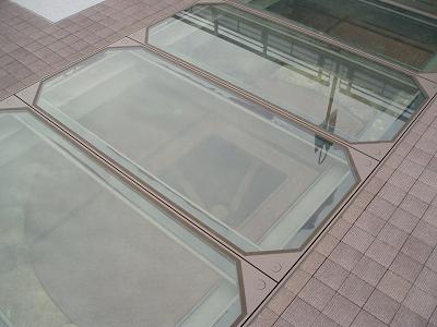 「象の鼻パーク」の現況・転車台の保存状況を見る_f0030574_2012017.jpg