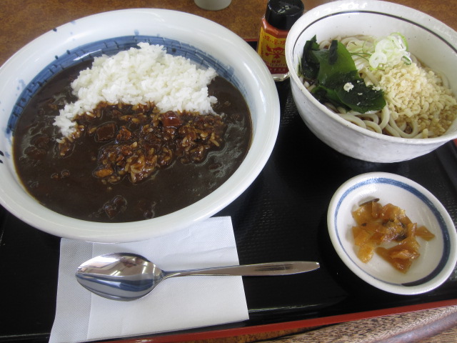 うま辛!特選カレーセット@山田うどん_b0042308_23181511.jpg