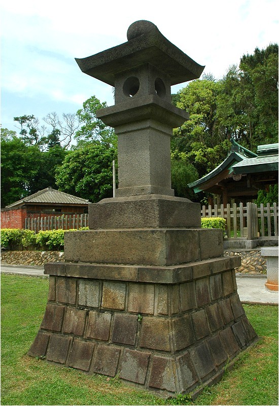 ■台湾に残る神社_e0094583_10291572.jpg