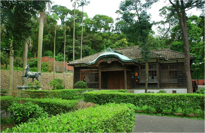 ■台湾に残る神社_e0094583_10302030.jpg