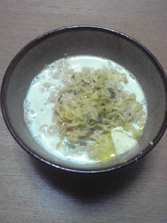 牛乳ラーメン_f0167951_21485738.jpg