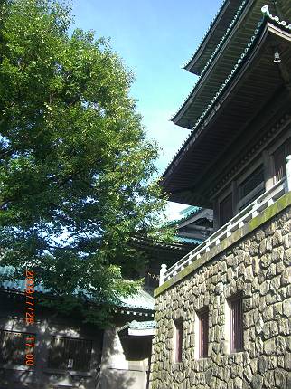 d0065324_1201294.jpg