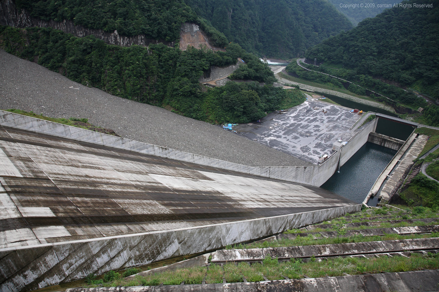 岐阜県 揖斐川町 徳山ダム_f0091955_2236532.jpg